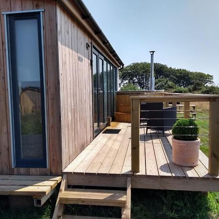 Cleeves Cabins Ailsa Luxury Lodge With Hot Tub Dalry  Екстер'єр фото