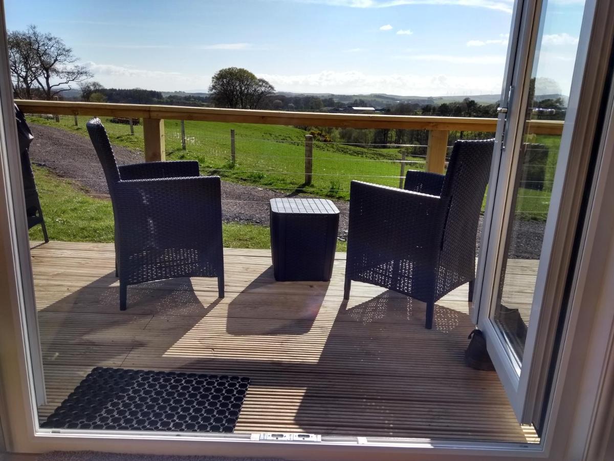 Cleeves Cabins Ailsa Luxury Lodge With Hot Tub Dalry  Екстер'єр фото