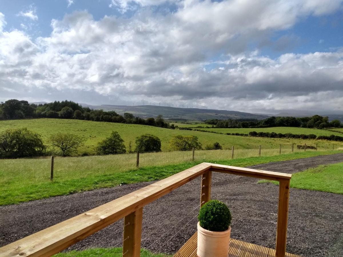 Cleeves Cabins Ailsa Luxury Lodge With Hot Tub Dalry  Екстер'єр фото